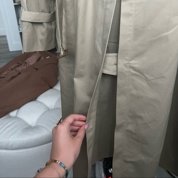 Burberry Trench Coat - Picture 8 of 11